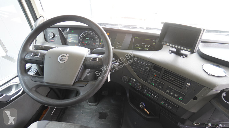 Traktor Volvo 420 6X2 ADR 796.000KM