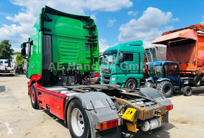 Tractor Iveco 560