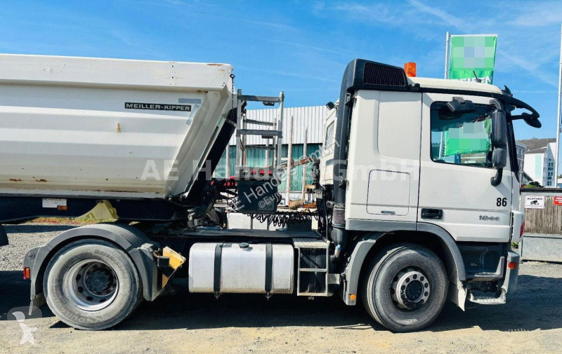 Traktor Mercedes 1844