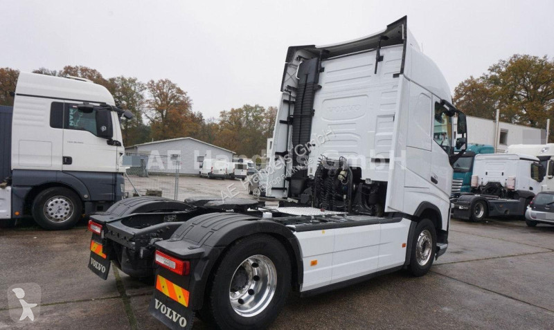 Tahač Volvo FH 430