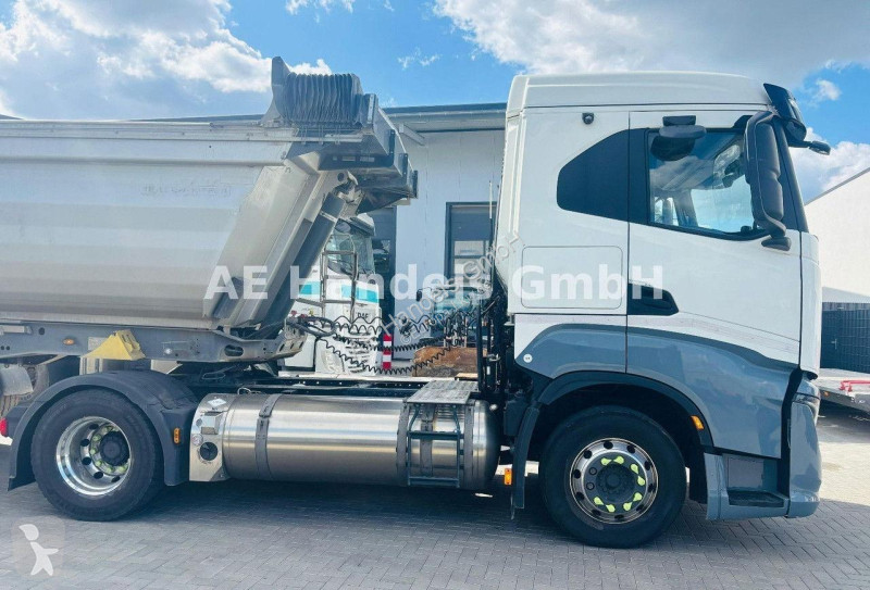 Traktor Iveco S-WAY 460