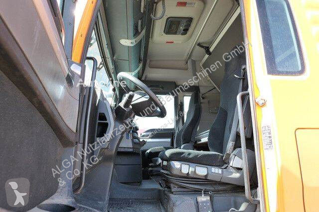Traktor MAN 18.440...