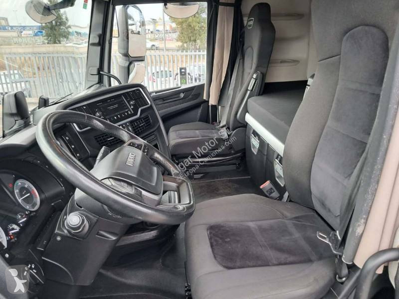 Tracteur Iveco