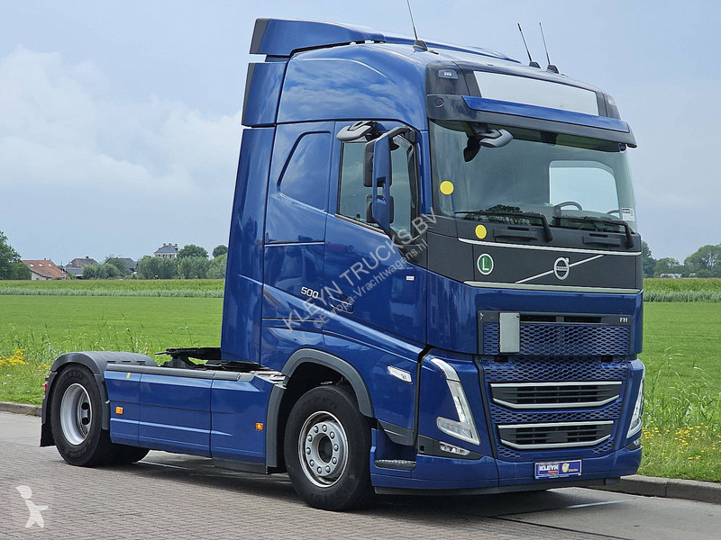 Traktor Volvo 500 LED SKIRTS 2X TANK