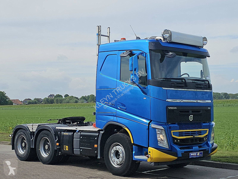 Tahač Volvo 6X4 LIFTING BOOGIE