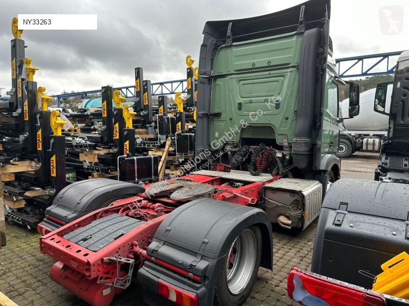 Traktor Mercedes 1842 4x2 low liner