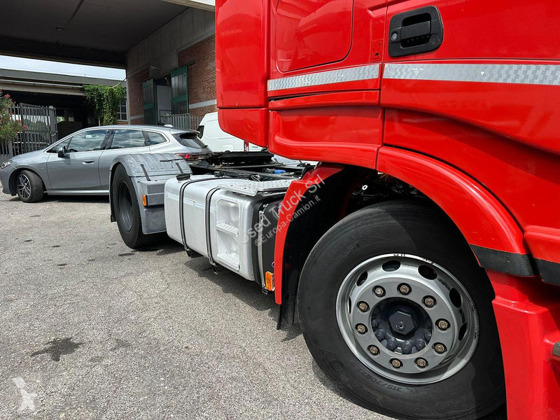 Tractor Iveco EVO 460