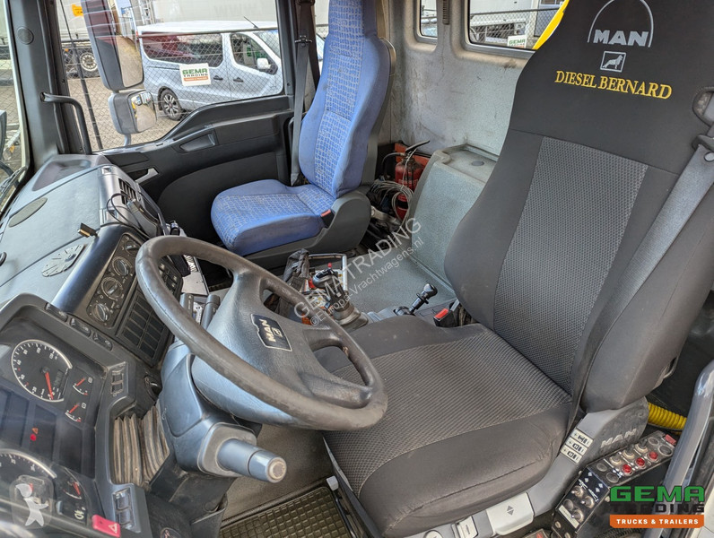 Traktor MAN TGA 4x2 LX Euro3 - MKG HLK225HP...