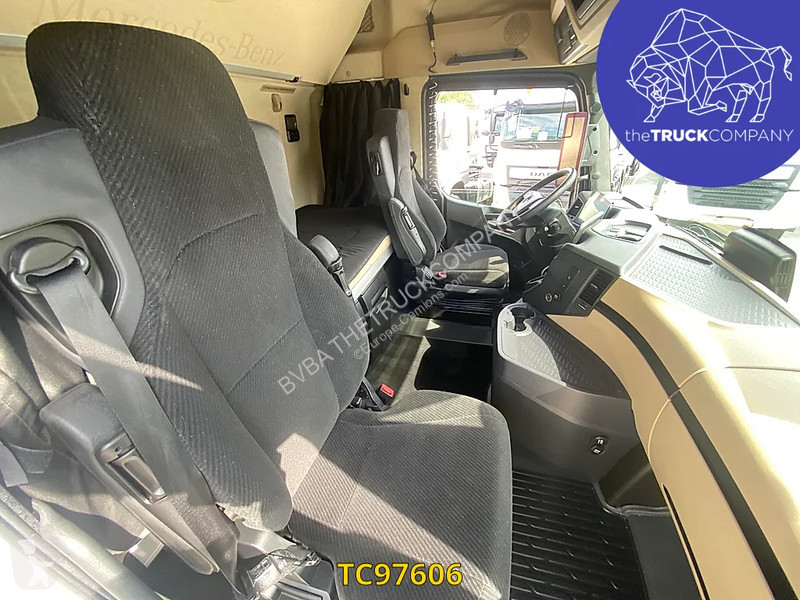 Traktor Mercedes 1845