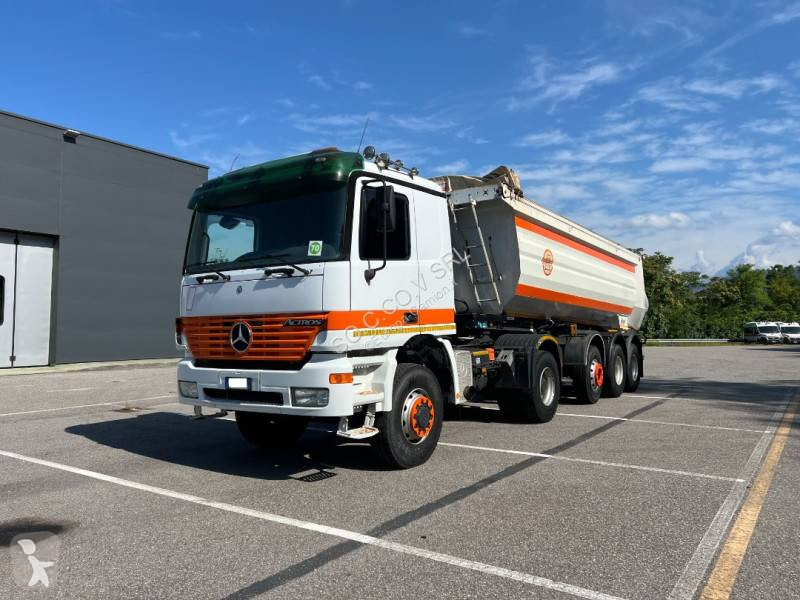 Traktor Mercedes