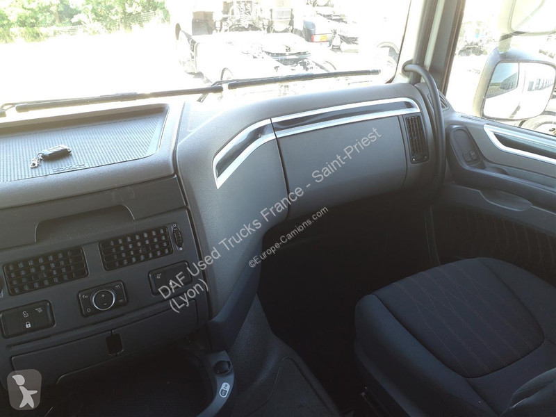 Traktor DAF 530 FT 4X2