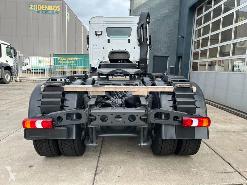 Tahač Mercedes 3340 S 6x4 Tractor Head