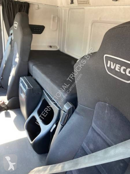 Traktor Iveco