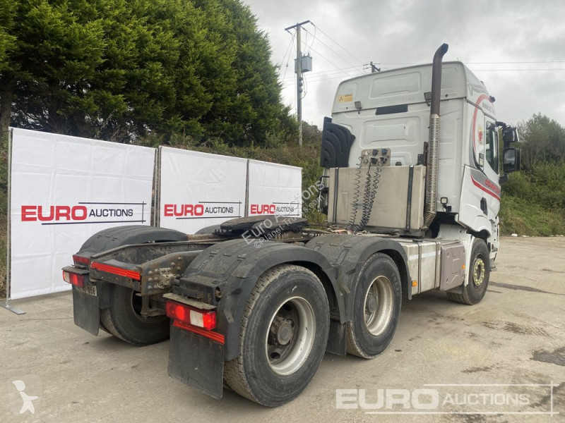 Traktor Renault C520