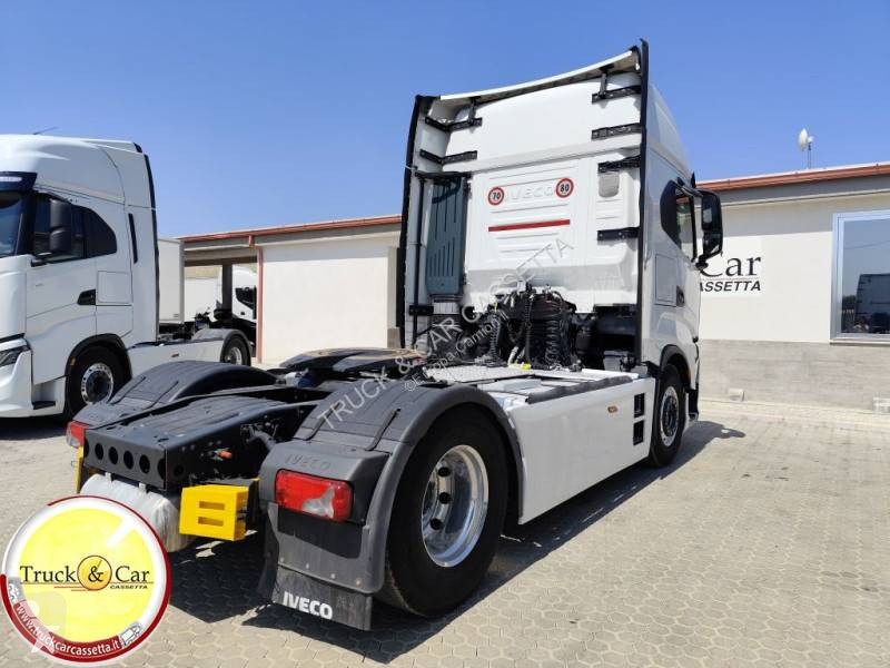 Traktor Iveco