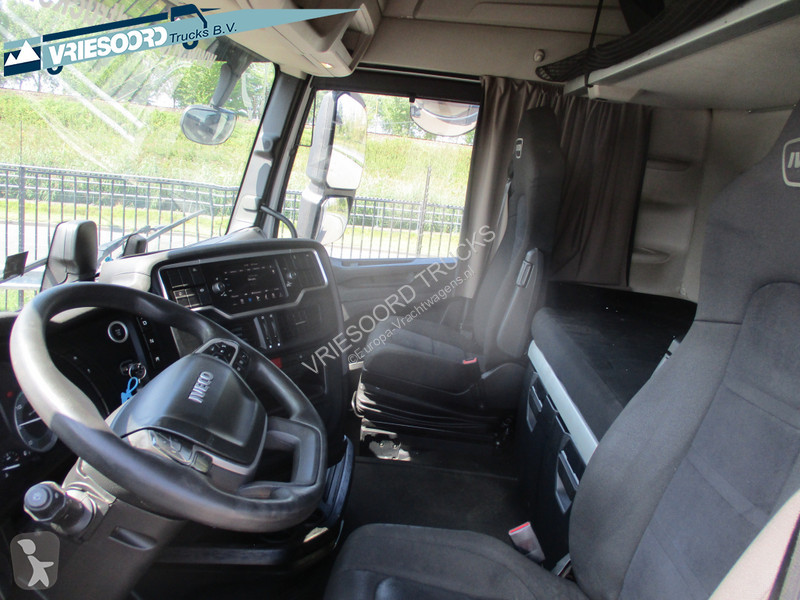 Tracteur Iveco S-way 460