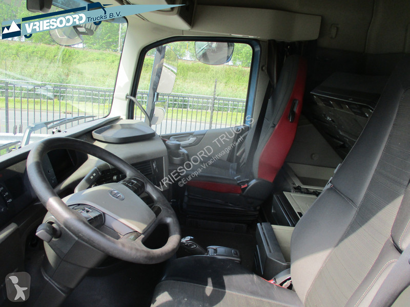 Tracteur Volvo pk LNG/Diesel