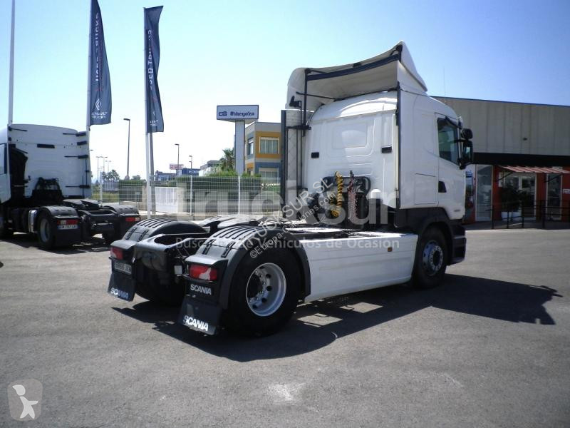 Traktor Scania 490