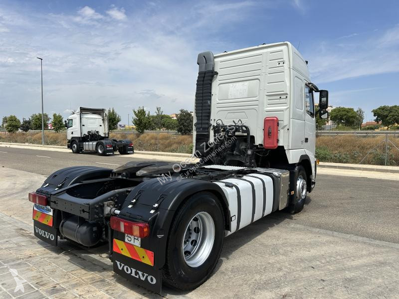 Tracteur Volvo 440