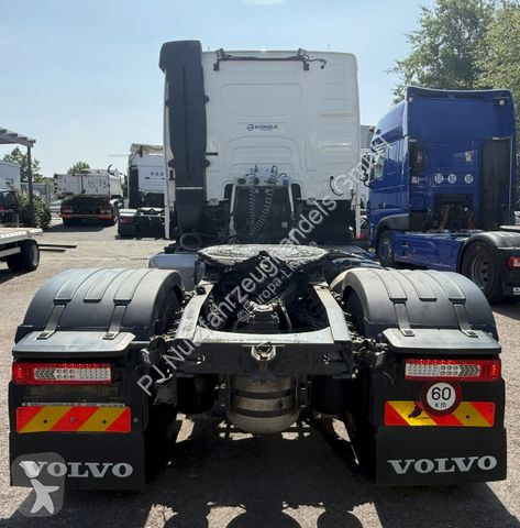 Tahač Volvo FH