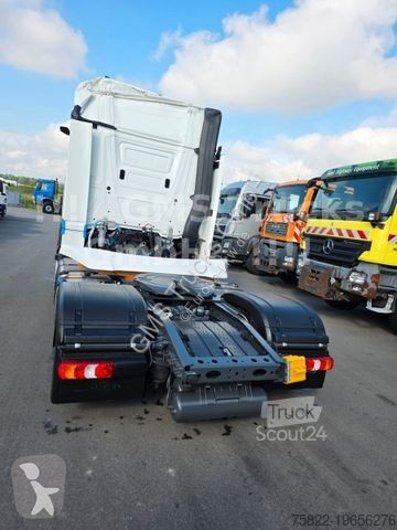 Trekker Mercedes 1842 / NEU - 0KM / Mega / Unfall