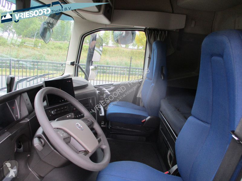 Tracteur Volvo 500 PK WITH STANDAIRCO