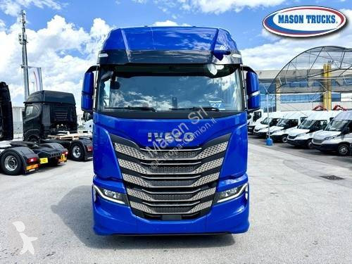 Traktor Iveco