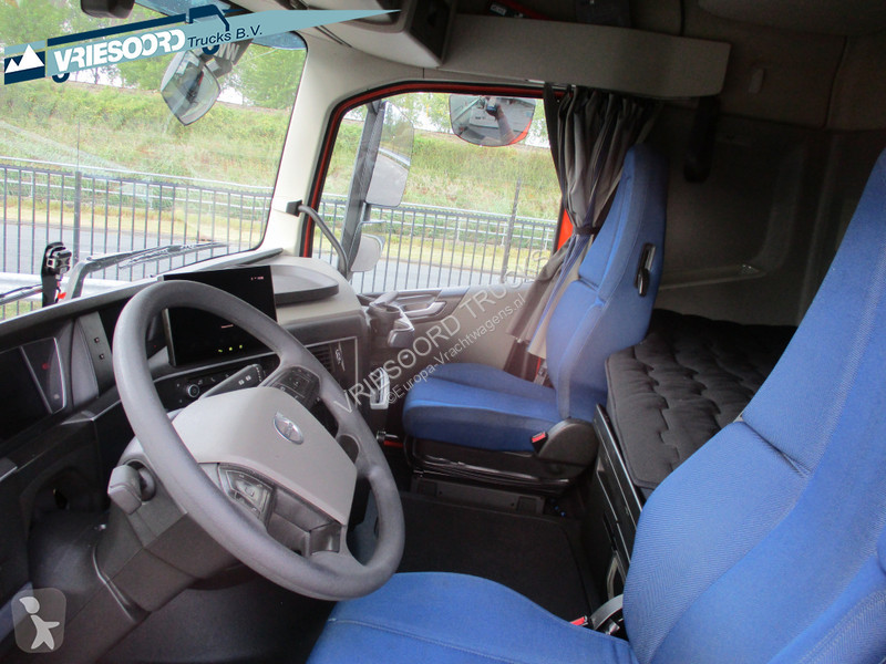 Tracteur Volvo 500 PK WITH STAND/AIRCO