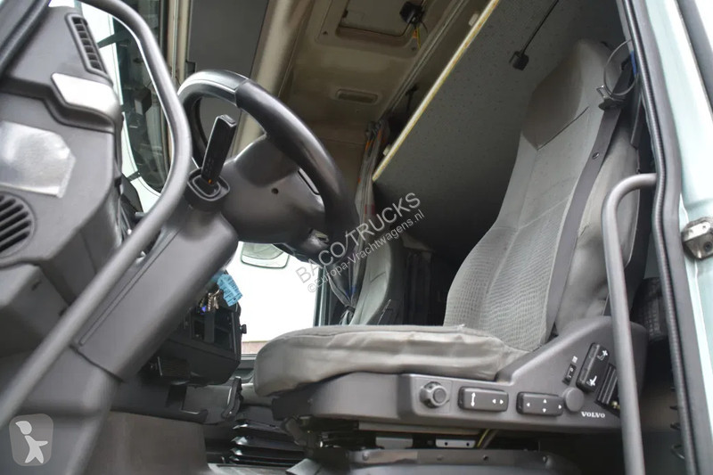 Trekker Volvo 420 Globe 4x2 - EURO 3 - ONLY 680...