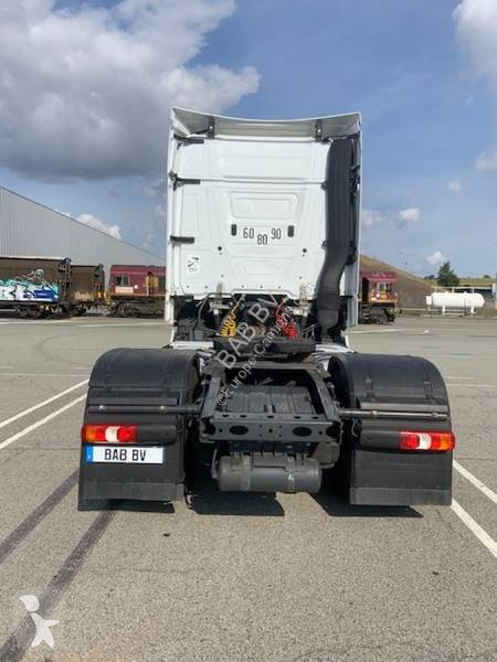 Tractor Mercedes