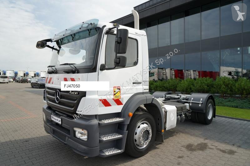 Traktor Mercedes AXOR 1829