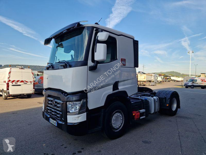 Traktor Renault 520 Gamme T