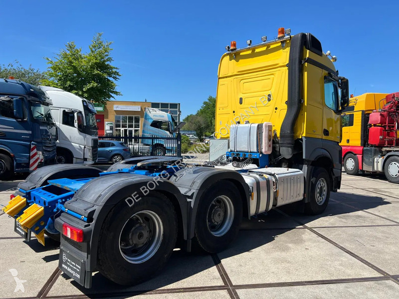 Traktor Mercedes 2663 6x4