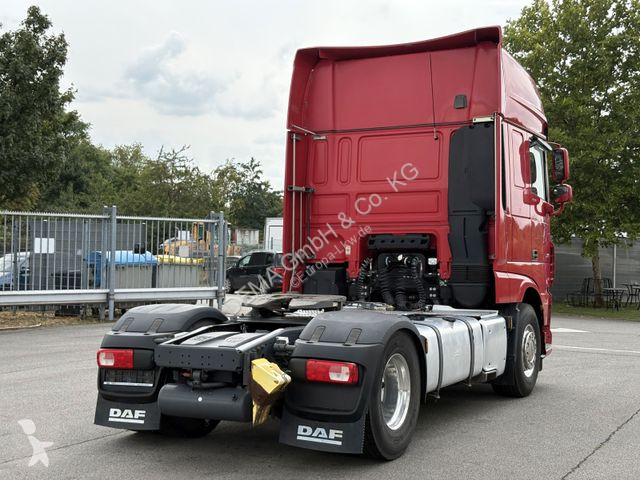 Traktor DAF...