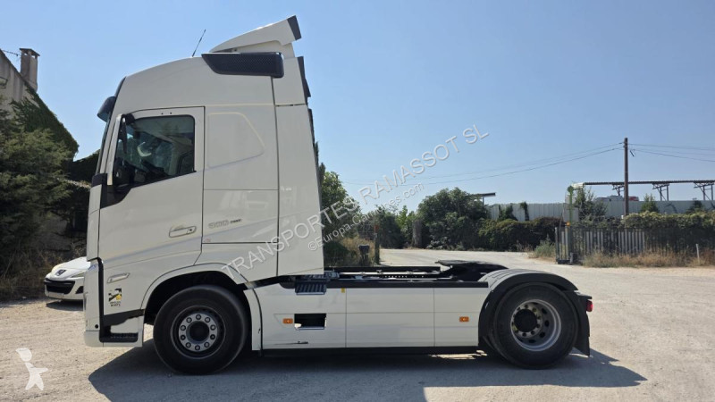 Traktor Volvo 500