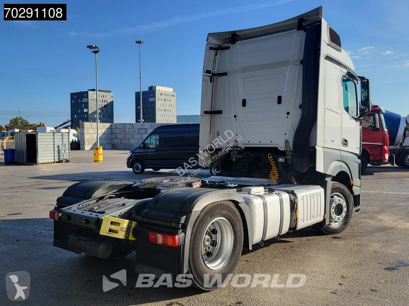 Tractor Mercedes 1845 4X2 StreamSpace Retarder...