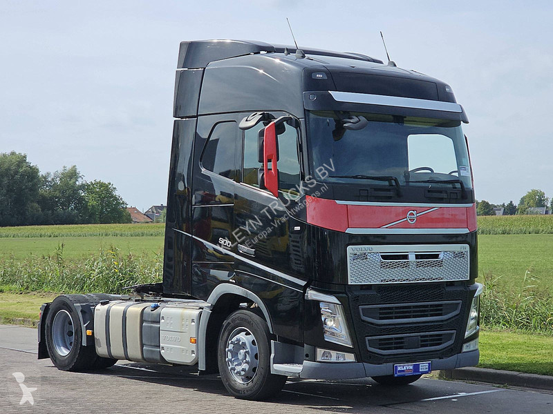 Traktor Volvo 500