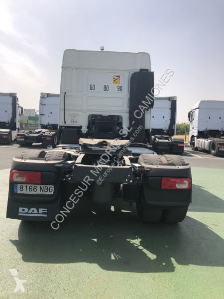 Traktor DAF  460