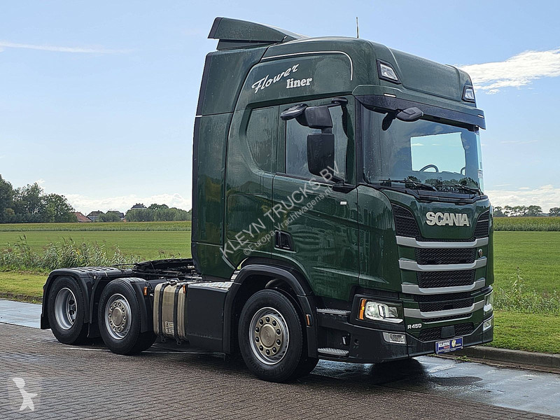 Traktor Scania 6X2/2 LED RETARDER