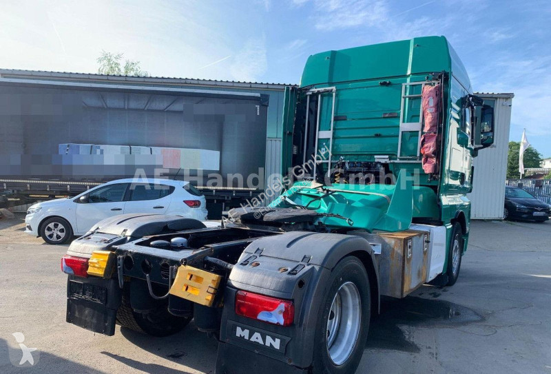 جرار MAN TGX 18.440