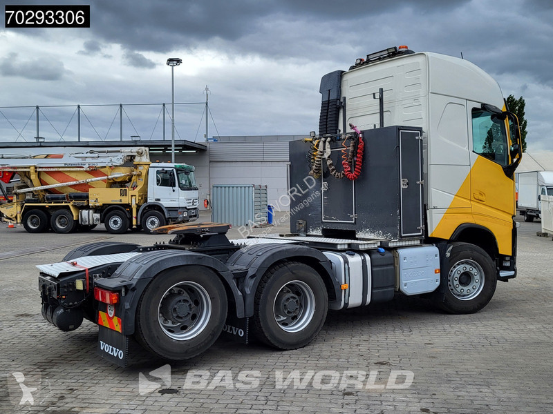 Tahač Volvo 6X4 Retarder 2xTanks Lift-Axle...