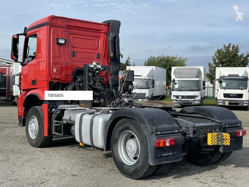 Traktor Mercedes