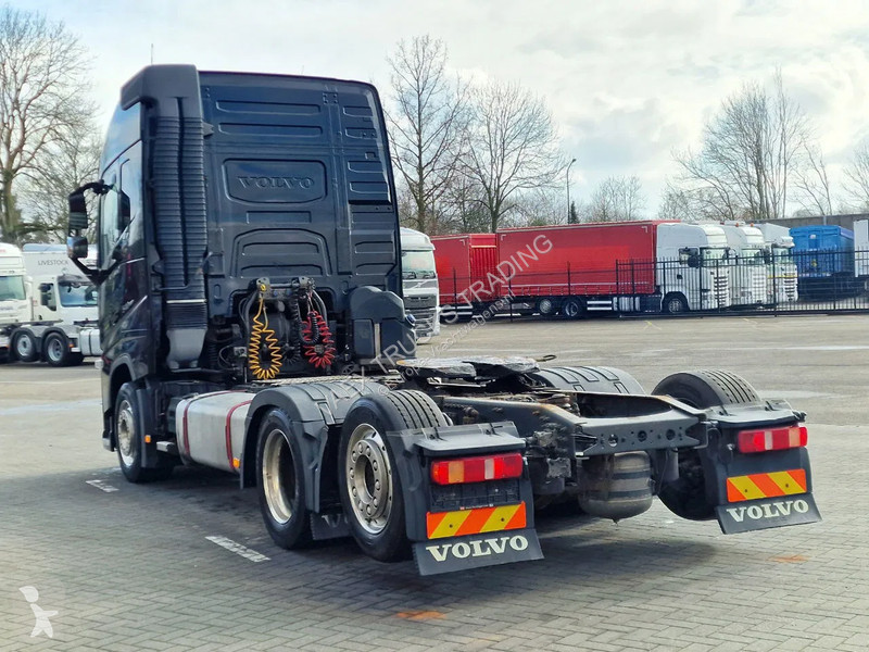 Tahač Volvo 13540 Globetrotter 6x2 - Full air -...