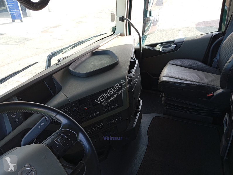 Traktor Volvo 4