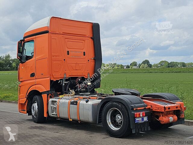 Traktor Mercedes ACTROS 1843 LS STREAMSPACE 250