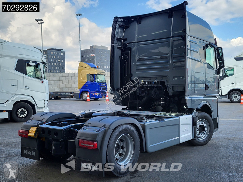 Traktor MAN TGX 4X2 NEW! GX Retarder 2x Tanks...