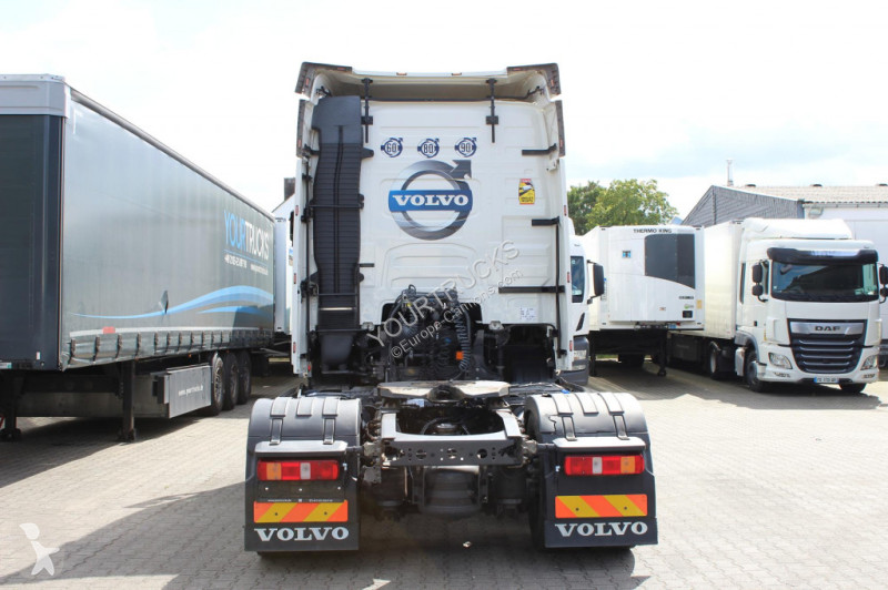 Cap tractor Volvo FH 500 E6 Globe   I-Shift...