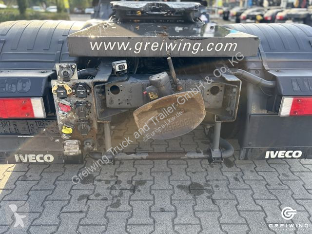 جرار Iveco AD 440 S 33 T/P