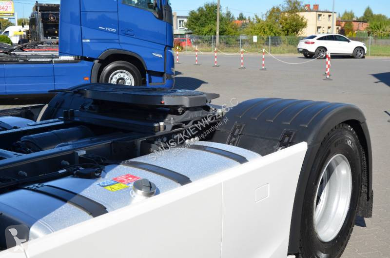 Влекач Scania