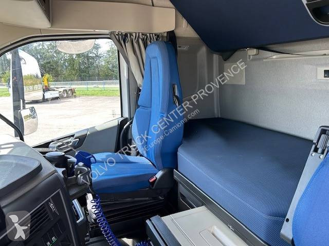 جرار Volvo